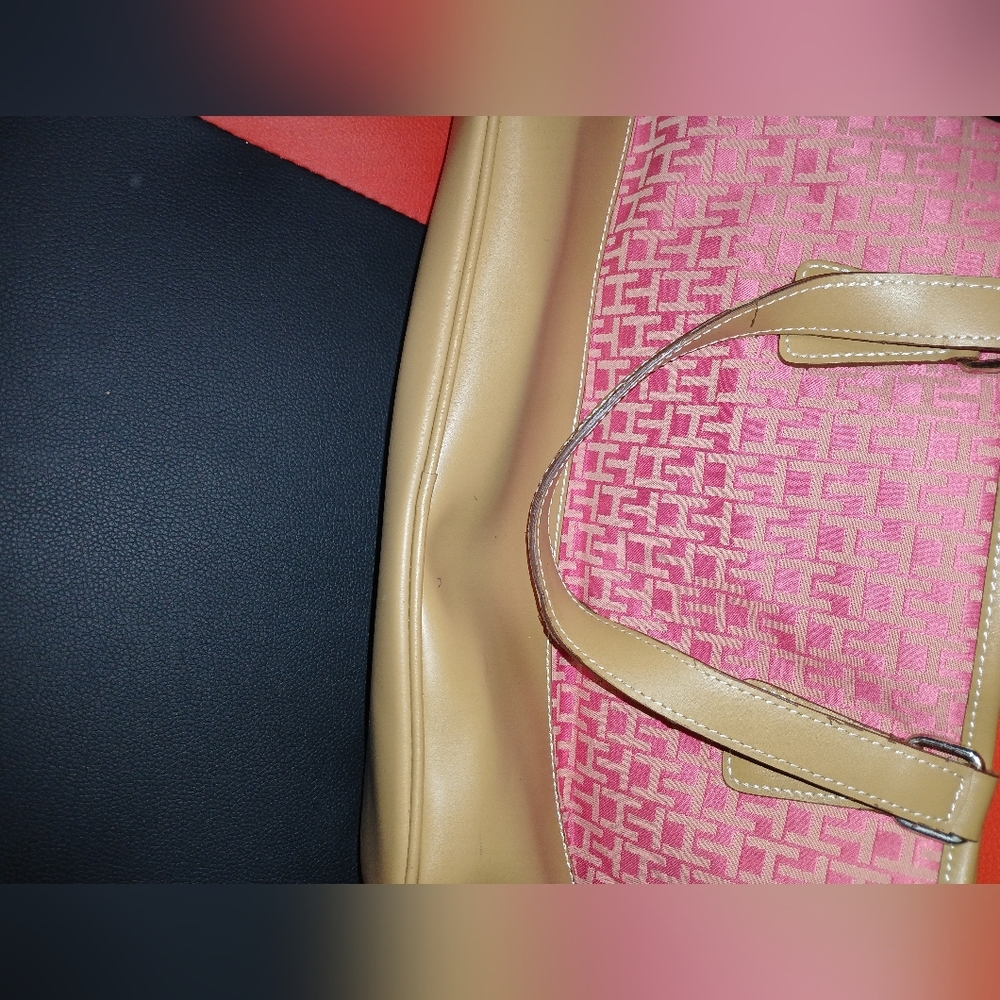 Pink Tommy Hilfinfer Purse